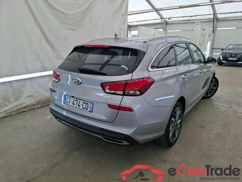 HYUNDAI i30 Sport Wagon / 2020 / 5P / Break 1.0 T-GDI 120 DCT-7 MHEV CREATIVE SW #3