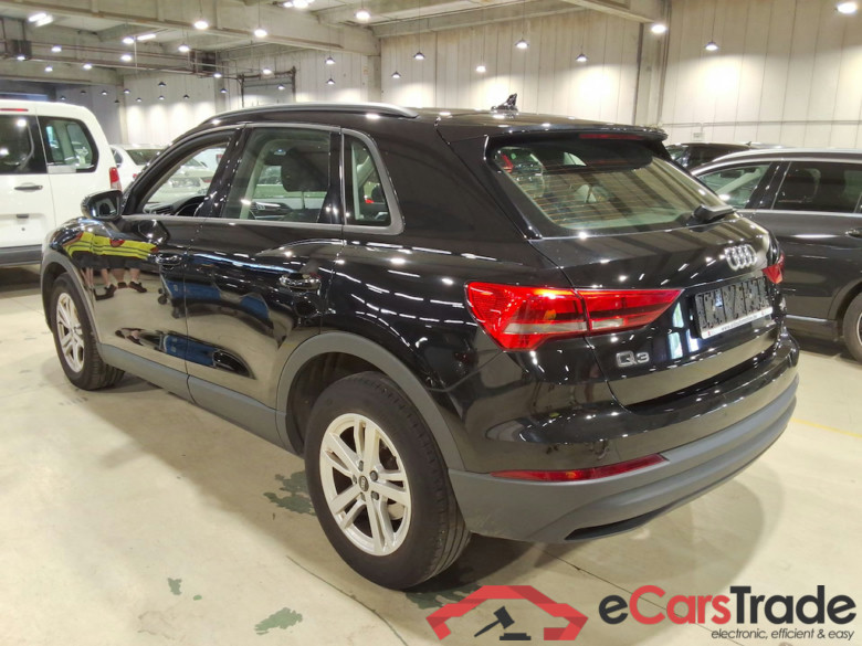 AUDI Q3 2.0 35 TDI S TRONIC BUS. ED. ATTRACTION #2