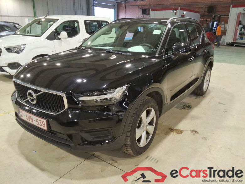 VOLVO XC40 1.5 T2 GEARTRONIC MOMENTUM CORE #1
