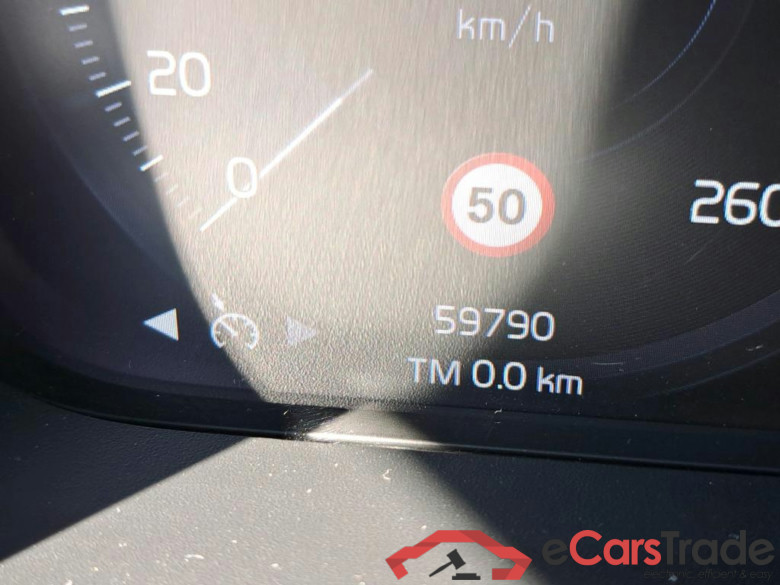 VOLVO - VOL XC40 T4 PHEV 211PK Inscription Expression With Arianne Charcoal & Winter & Park Assist Pack & Semi Auto Foldable Trailer Hook  * HYBRID * #5