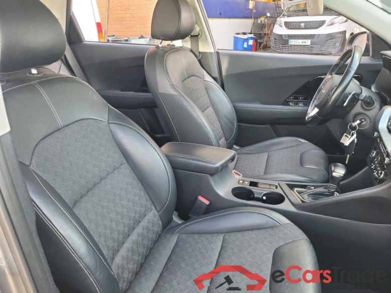 KIA Niro / 2019 / 5P / crossover 1.6 GDi HEV 104kW (141CV) Drive #6