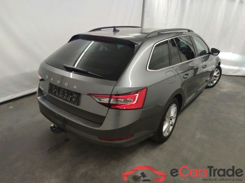 Skoda Superb Combi 2.0 CRTDI 110kW DSG7 Clever 5d !! verkoop zonder COC !! #2