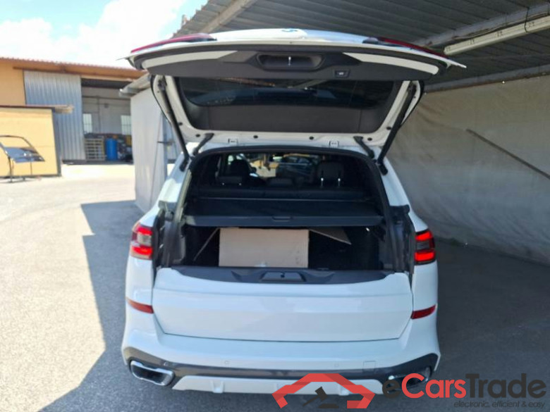 BMW X5 / 2018 / 5P / SUV XDRIVE 25D MSPORT AUTOM. #5