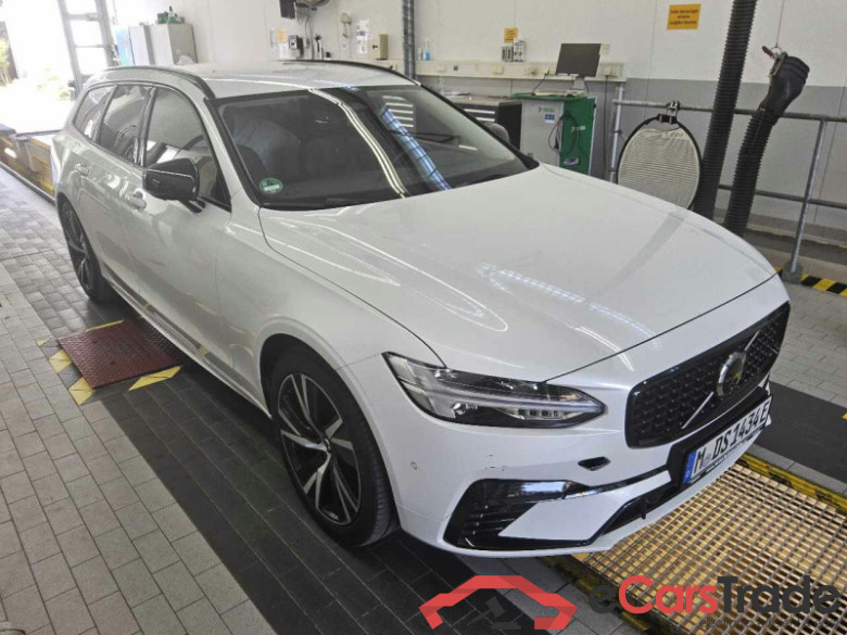 Volvo V90 Kombi (03.2016->) DE - Kb5 T6 Twin Engine AWD PHEV EU6d, Plus Dark, 2021 - 2024 #2