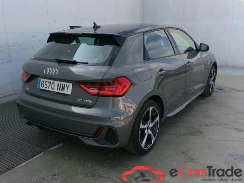AUDI A1 / 2018 / 5P / berlina con portón Sportback Adrenali 30 TFSI 85kW S trn(SP)(SL)(AC1) #2