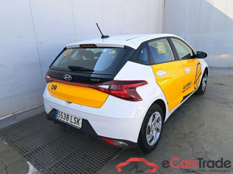 HYUNDAI i20 / 2020 / 5P / berlina con portón 1.0 TGDI 74kW (100CV) 48V Essence