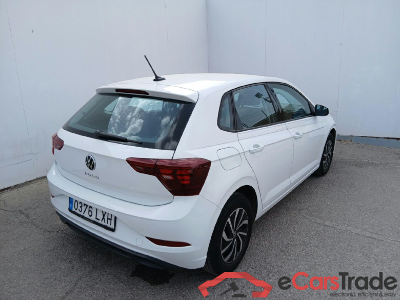 VOLKSWAGEN Polo / 2021 / 5P / berlina con portón Life 1.0 TSI 70kW (95CV) #2