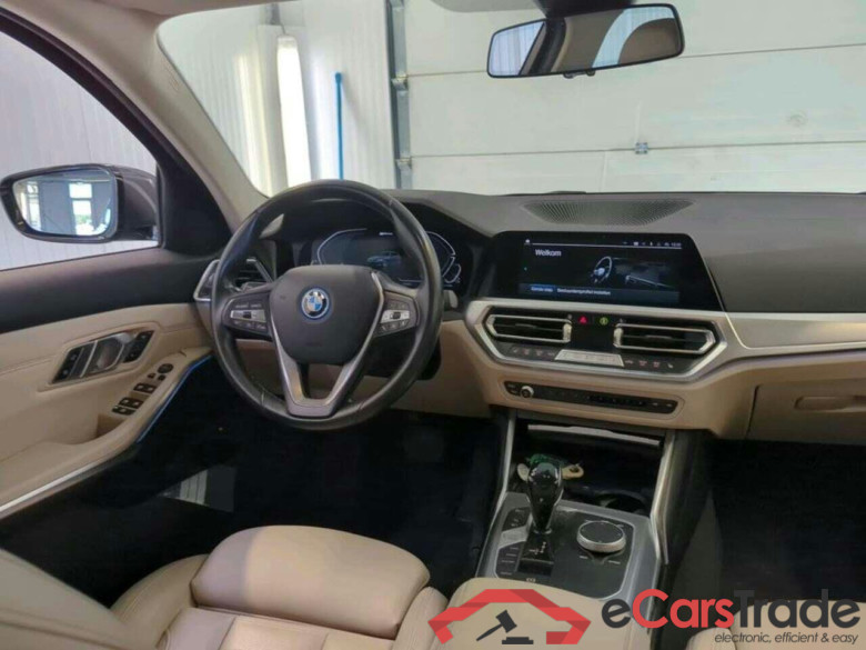 BMW 3-serie 320e Bns Ed. Pl. #3