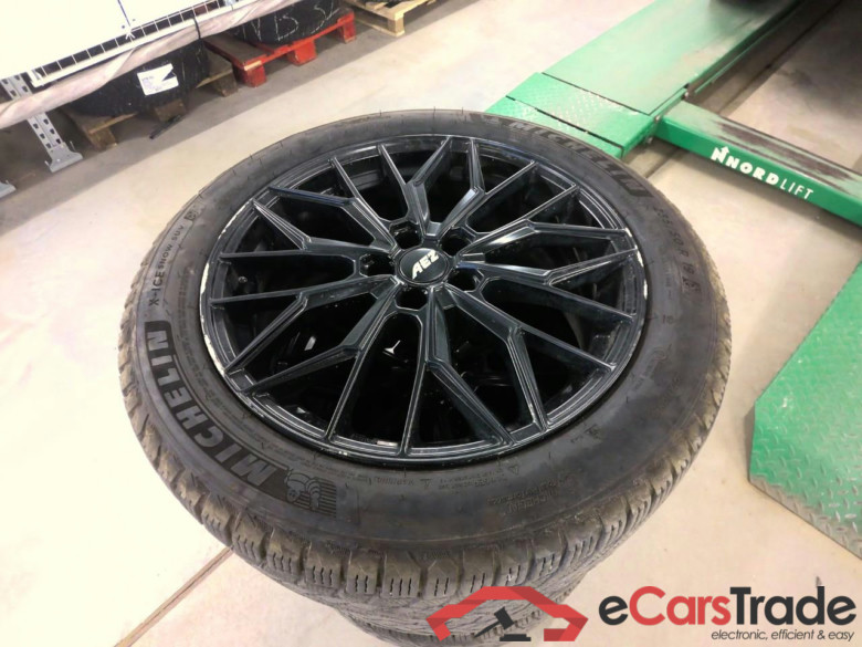 Volvo XC40 Recharge Plus Edition Aut #5