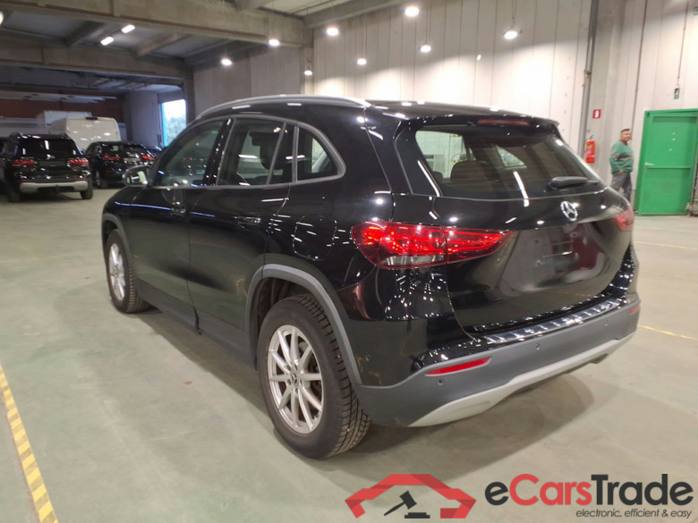 MERCEDES-BENZ CLASS GLA DIESEL (H247) GLA 200 d Business Solution #2