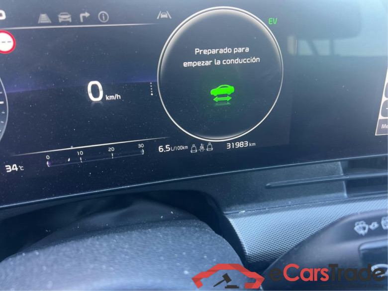 KIA Sportage / 2022 / 5P / todoterreno 1.6 T-GDi HEV 171kW (230CV) Drive 4X2 #5