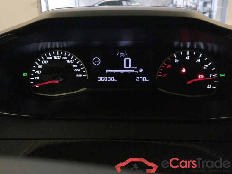 PEUGEOT 208 / 2019 / 5P / berlina con portón BlueHDi 73kW (100CV) Active (CM) #4