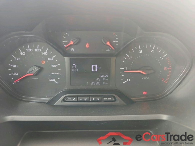 PEUGEOT Partner / 2018 / 4P / furgón derivado de turismo Premium Standard 600kg BlueHDi 73kW #4