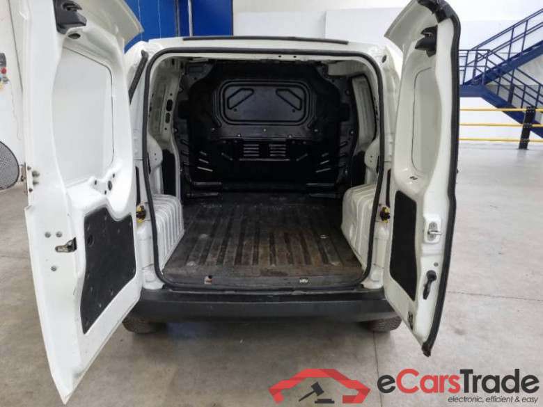 FIAT FIORINO / 2016 / 4P / VETT. FURGONATA 1.3 MULTIJET 95 CV E6 SX #5
