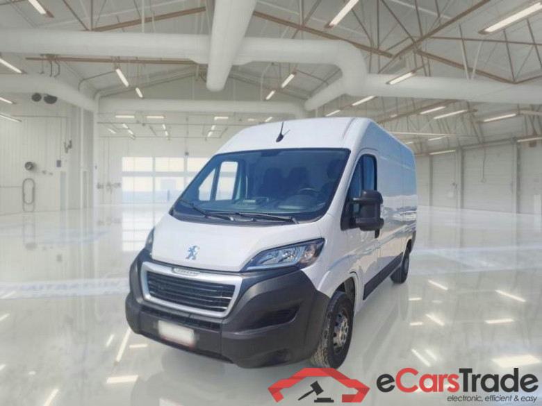PEUGEOT BOXER / 2014 / 4P / FURGONE 333 L2H2 2.2 BLUEHDI 140CV SeS #1