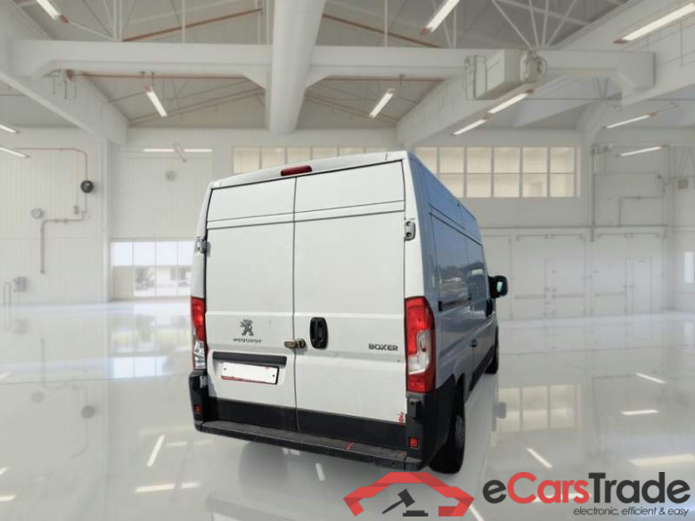 PEUGEOT BOXER / 2014 / 4P / FURGONE 333 L2H2 2.2 BLUEHDI 140CV SeS #2