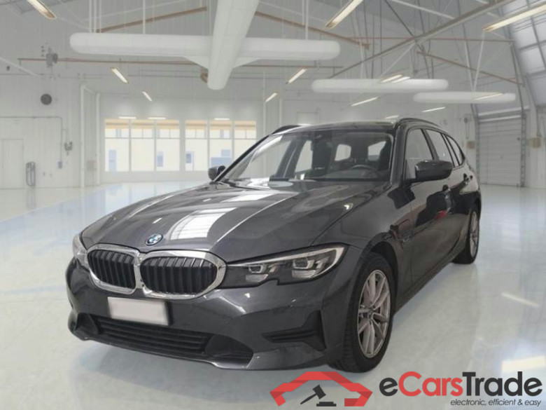 BMW SERIE 3 / 2018 / 5P / STATION WAGON 330E XDRIVE BUSINESS ADVAN. TOURING AUTO