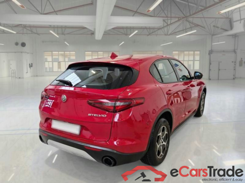 ALFA ROMEO STELVIO / 2017 / 5P / SUV 2.2 TD 190 CV SUPER BUSINESS AT8 Q4 #2