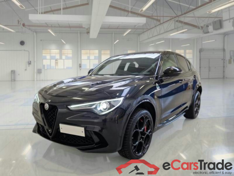 ALFA ROMEO STELVIO / 2017 / 5P / SUV 2.9 V6 510CV QUADRIFOGLIO AT8 Q4 #1