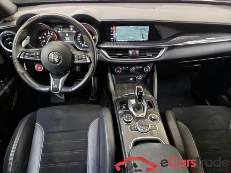 ALFA ROMEO STELVIO / 2017 / 5P / SUV 2.9 V6 510CV QUADRIFOGLIO AT8 Q4 #3