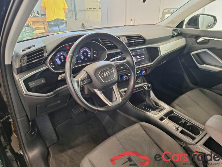 AUDI Q3 / 2018 / 5P / SUV 35 TDI S TRONIC BUSINESS ADVANCED #3
