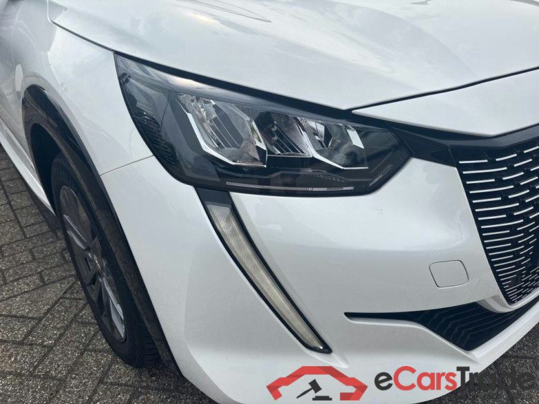 PEUGEOT e-208 100 kW #4