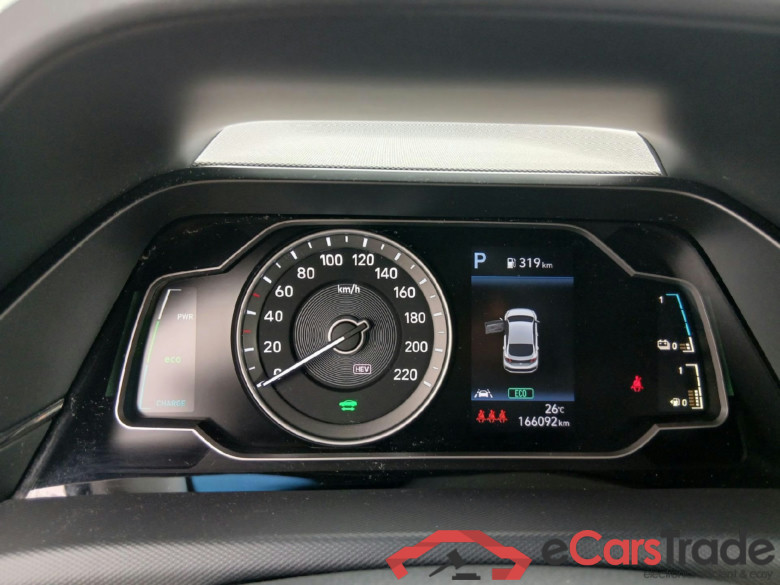 HYUNDAI IONIQ / 2019 / 5P / berlina con portón 1.6 GDI PHEV Klass DCT #3