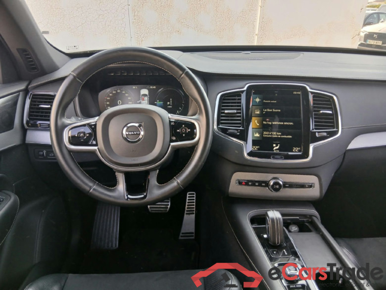 VOLVO XC90 / 2019 / 5P / todoterreno 2.0 T8 AWD Recharge R-Design Auto #3