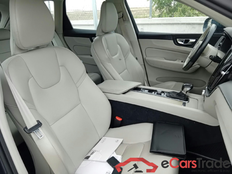 VOLVO XC60 / 2017 / 5P / todoterreno 2.0 T4 Business Plus Auto (CX) #6