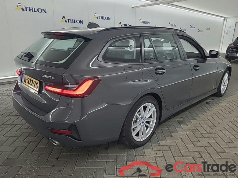 BMW 3-serie Touring 320e Business Edition Plus 5D 150kW #3