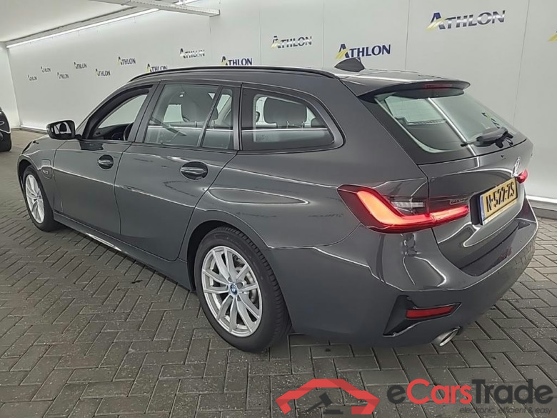 BMW 3-serie Touring 320e Business Edition Plus 5D 150kW #4