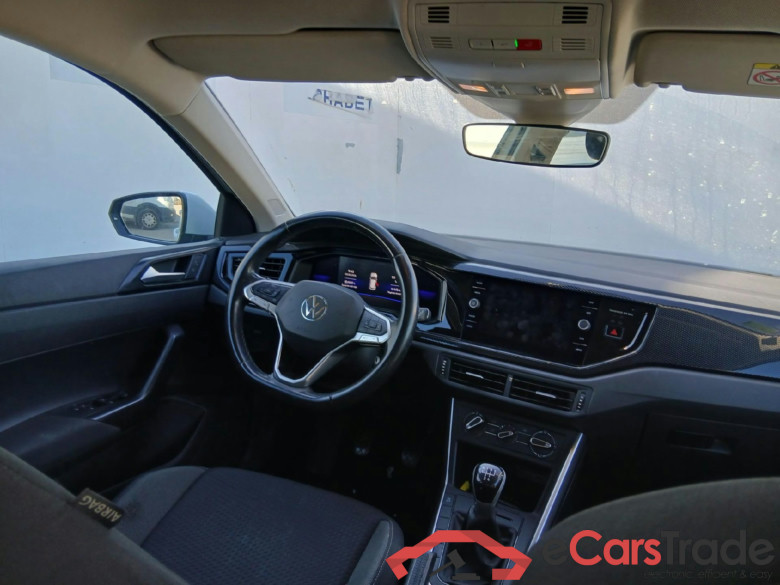 VOLKSWAGEN Polo / 2021 / 5P / berlina con portón Life 1.0 TSI 70kW (95CV) #3