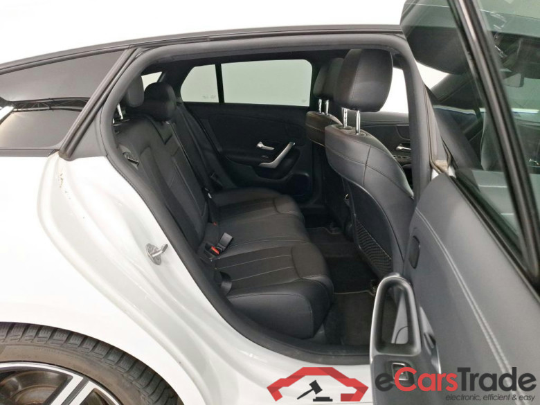 MERCEDES-BENZ CLASSE CLA SHOOTING BRAKE DIES CLA 180 d #6