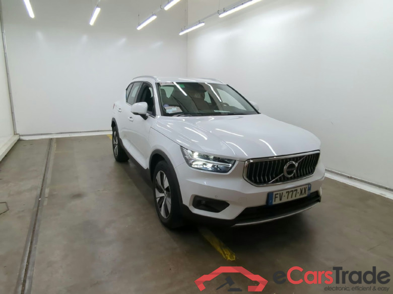 VOLVO XC40 / 2017 / 5P / SUV Recharge T4 211 DCT7 Business #2