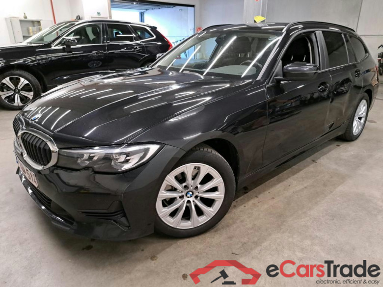 BMW - BMW 3 TOURING 320dA xDrive 163PK Advantage Pack Business & PDC Front & Rear