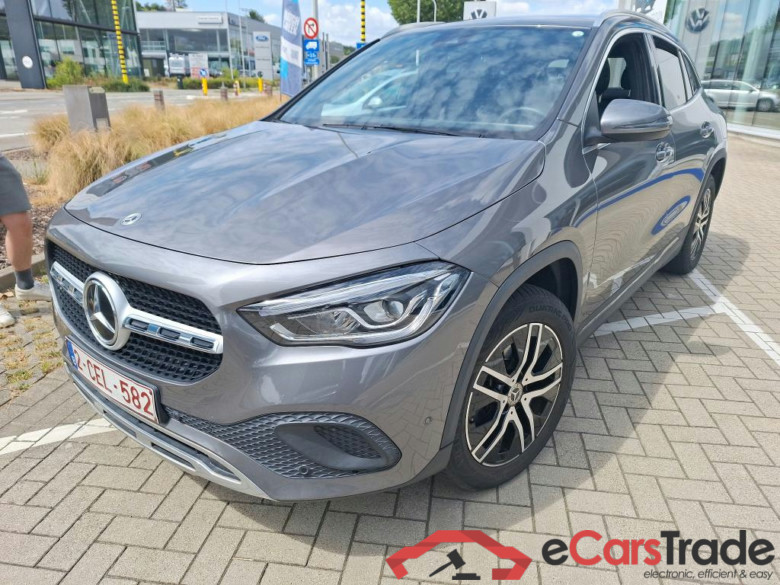 MERCEDES - MER GLA 250e 218PK DCT Business Solution Luxury & Smartphone Intergation & Towing Hook With ESP  * HYBRID * #1