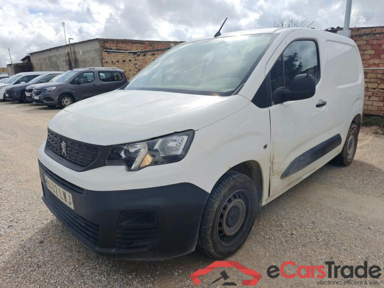 PEUGEOT Partner / 2018 / 3P / furgón derivado de turismo Pro Standard 600kg BlueHDi 73kW #1