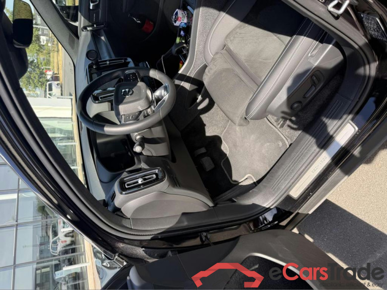 VOLVO C40 82 kWh Recharge Extended Range Ultimate #5