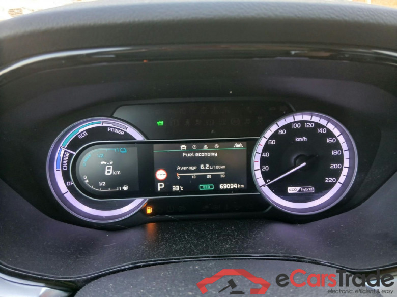 KIA Niro / 2019 / 5P / crossover 1.6 GDi HEV 104kW (141CV) Emotion (AC) #4