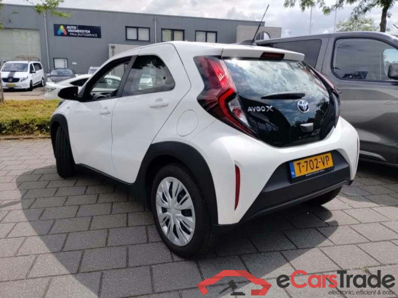 TOYOTA Aygo X 1.0 VVT-i MT Play #3