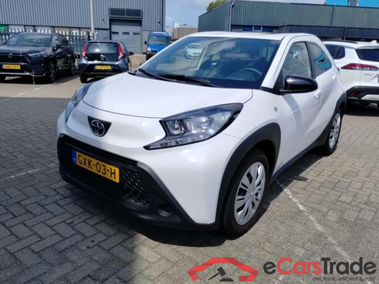 TOYOTA Aygo X 1.0 VVT-i MT Play #1