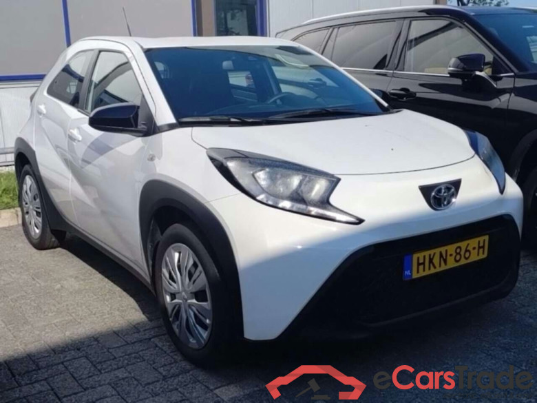 TOYOTA Aygo X 1.0 VVT-i MT Play #2