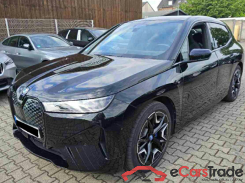 Baureihe iX 40 xDrive Sport 76kWh