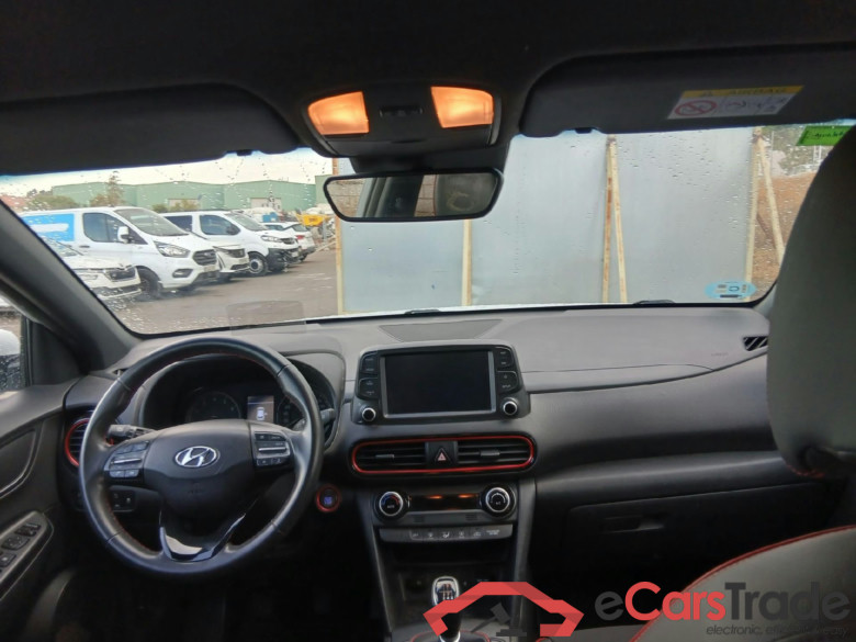 HYUNDAI Kona / 2017 / 5P / todoterreno KONA TGDI 1.0 120CV 4X2 TECNO RED #4