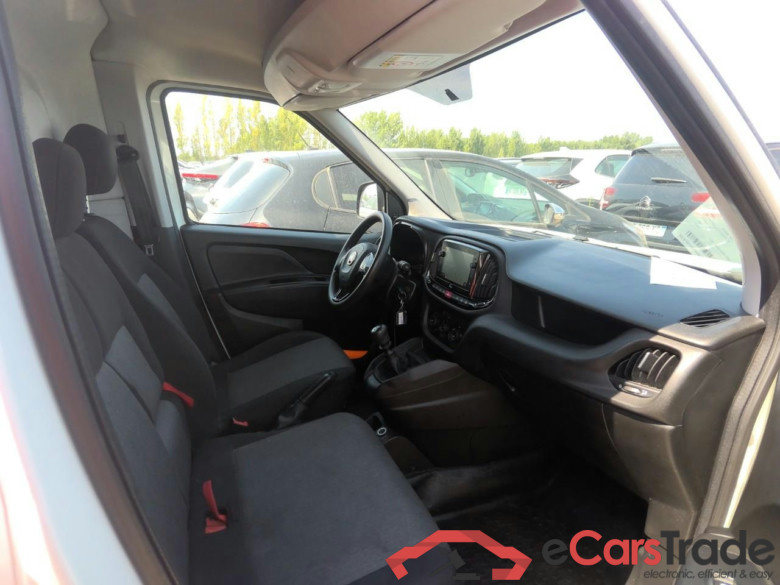 DOBLO CARGO 16MJT 105 PR LOUNG #5