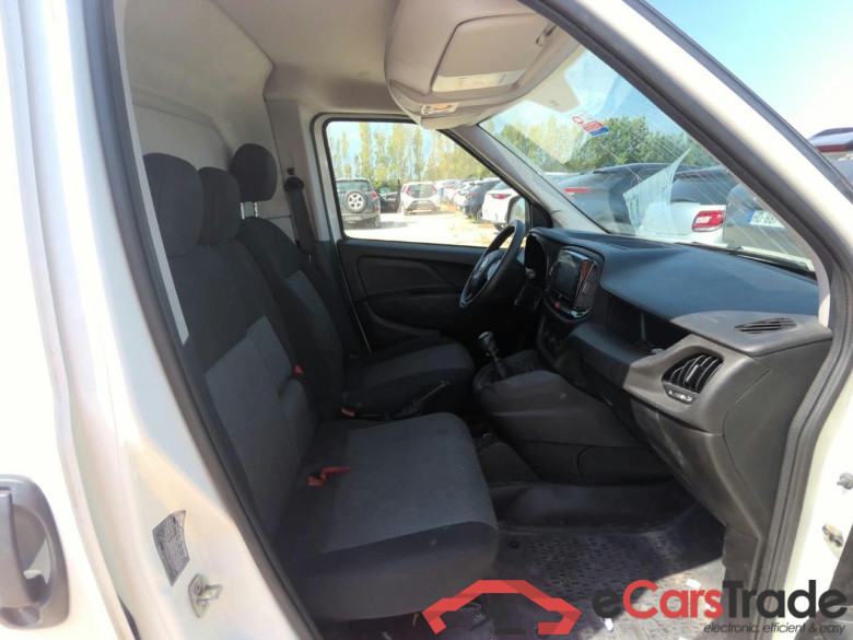 DOBLO CARGO 1.6MJT 105PRO LOUN #5