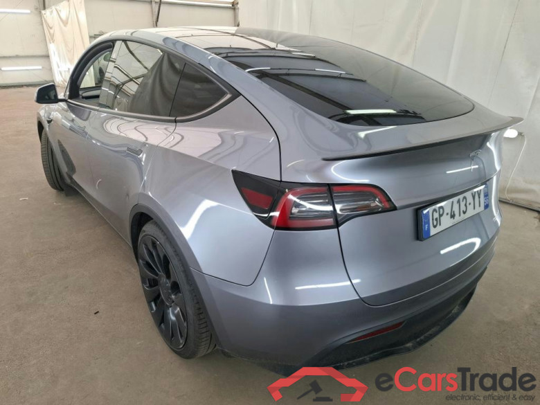 TESLA Model Y / 2020 / 5P / SUV Performance Dual Motor AWD #3