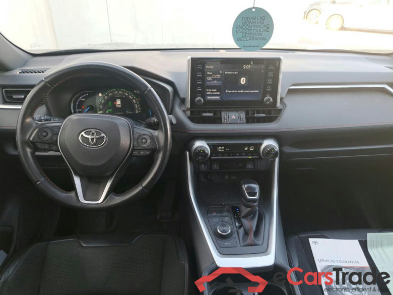 TOYOTA Rav4 / 2018 / 5P / todoterreno 2.5l PLUG-IN 300PH (e-CVT) Advance #3