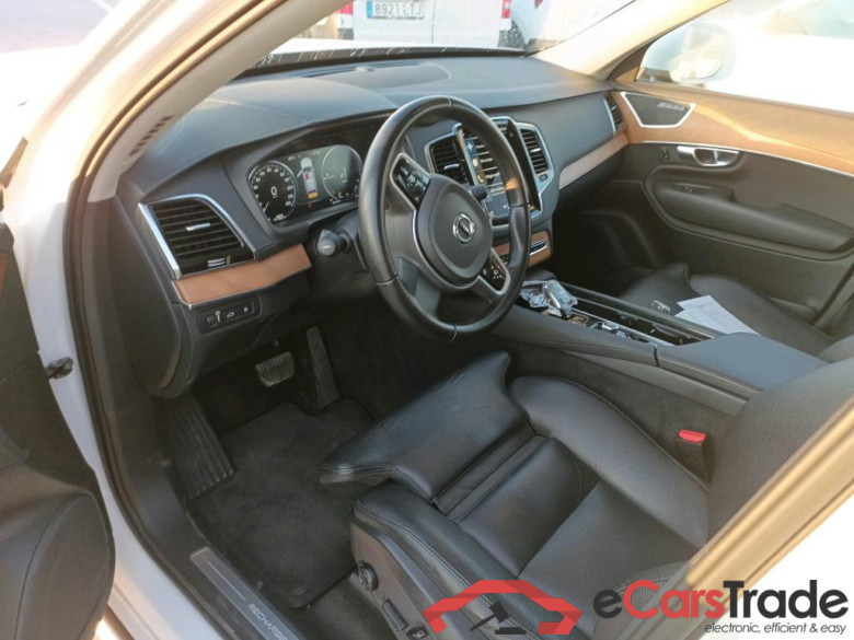 VOLVO XC90 / 2019 / 5P / todoterreno 2.0 T8 AWD Recharge Inscription Auto #3