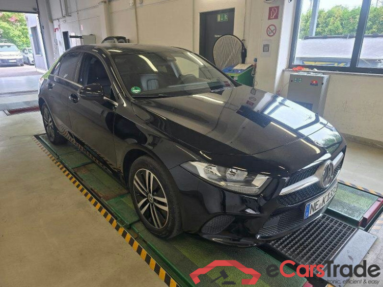 Mercedes-Benz A Limousine (BM 177)(08.2018->) DE - Lim4 A 250 e EU6d, Style, 2019 - 2022 #2